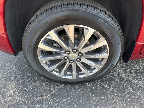Used 2023 Chevrolet Traverse Premier w/ LPO, Floor Liner Package FWD image 11