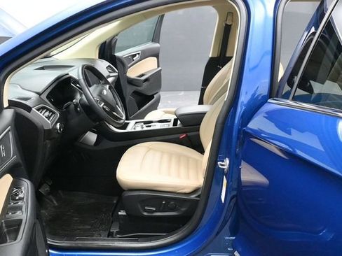 Used 2023 Ford Edge SEL w/ Convenience Package image 16