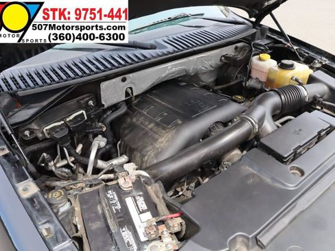 Used 2016 Ford Expedition Limited AWD/4WD image 24