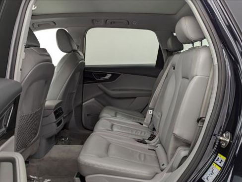 Used 2017 Audi Q7 3.0T Premium Plus image 17