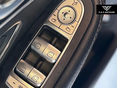 Used 2017 Mercedes-Benz C 300 Sedan image 15