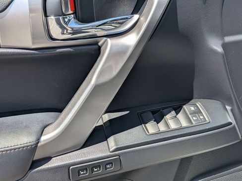 Used 2023 Lexus GX 460 Premium w/ Accessory Package AWD/4WD image 14