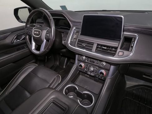 Used 2022 GMC Yukon XL SLT w/ SLT Premium Package AWD/4WD image 20