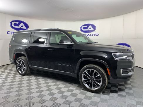 Used 2022 Jeep Wagoneer Series III w/ Premium Group I image 1