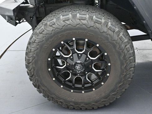 Used 2018 Jeep Wrangler Rubicon AWD/4WD image 33
