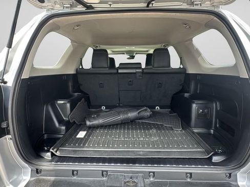 Used 2022 Toyota 4Runner SR5 Premium w/ Moonroof Package AWD/4WD image 19