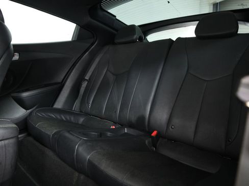 Used 2016 Hyundai Veloster Turbo FWD image 36
