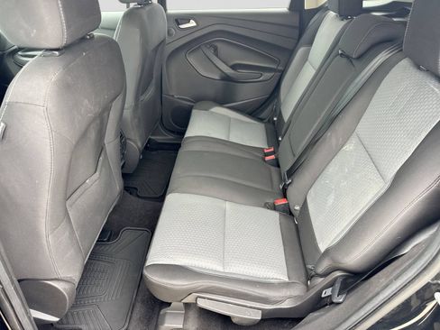 Used 2017 Ford Escape SE w/ Equipment Group 201A FWD image 20