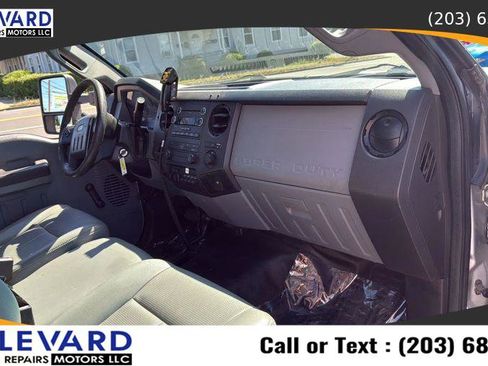 Used 2012 Ford F450 XL w/ High Capacity Trailer Tow Pkg image 34