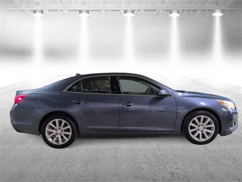 Used 2014 Chevrolet Malibu LT image 9