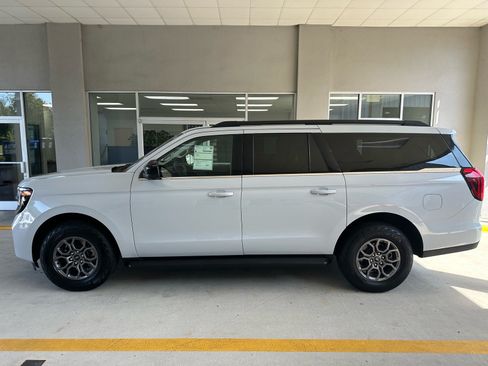 Certified 2025 Ford Expedition Max Active RWD image 3