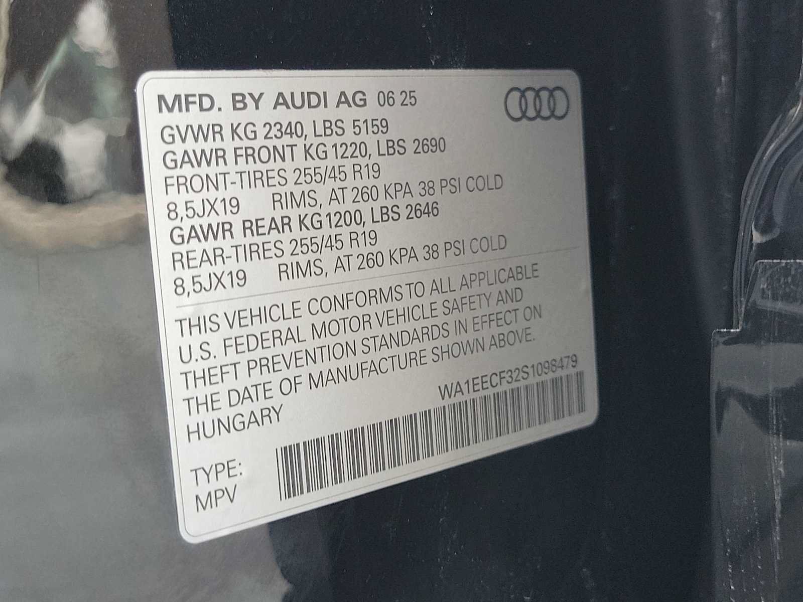 Certified 2025 Audi Q3 2.0T Premium Plus w/ Premium Plus Package AWD/4WD image 36