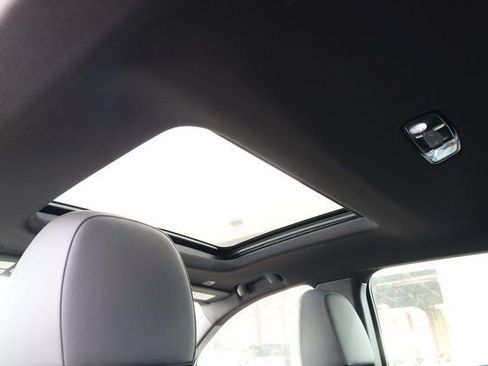 New 2025 Alfa Romeo Tonale w/ Premium Package image 26