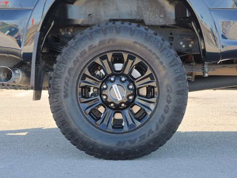 Used 2022 Ford F250 King Ranch w/ Tremor Off-Road Package image 12