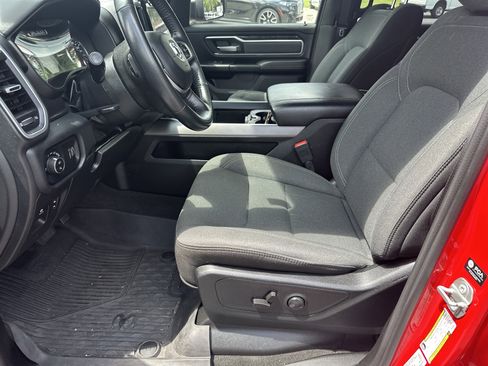 Used 2022 RAM 1500 Big Horn AWD/4WD image 9