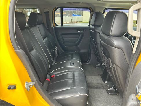 Used 2007 HUMMER H3 Adventure image 17