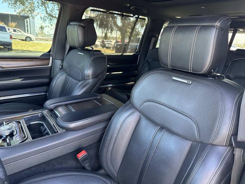 Used 2022 Jeep Grand Wagoneer Series I image 22