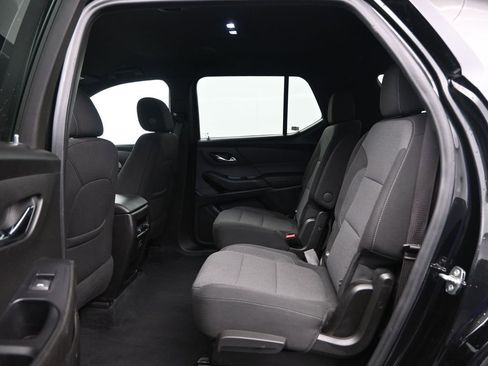 Used 2022 Chevrolet Traverse LT w/ Midnight/Sport Edition image 30