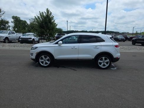 Used 2017 Lincoln MKC Premiere AWD/4WD image 4