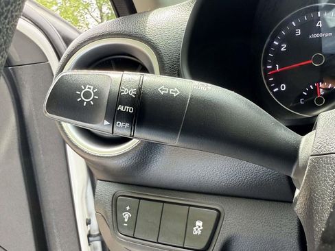 Used 2022 Kia Forte LXS FWD image 24