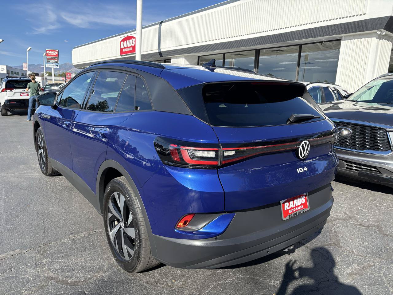 Used 2022 Volkswagen ID.4 Pro S AWD/4WD image 5