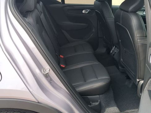 Certified 2026 Volvo XC40 B5 Plus AWD/4WD image 19