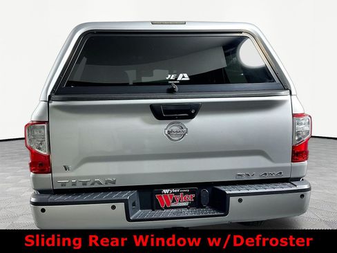 Used 2018 Nissan Titan SV w/ SV Convenience Package AWD/4WD image 5