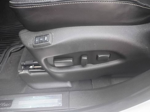 Used 2012 Cadillac SRX Performance FWD image 23
