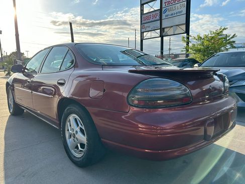Used 2003 Pontiac Grand Prix SE w/ Equipment Group FWD image 3