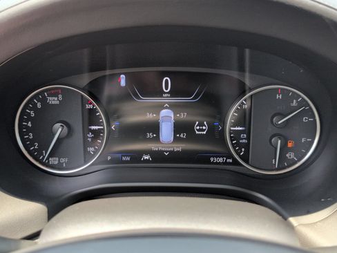 Used 2024 Buick Enclave Avenir w/ Avenir Technology Package FWD image 23