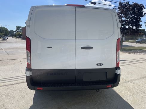New 2027 Ford Transit 150 Low Roof w/ Load Area Protection Package RWD image 5