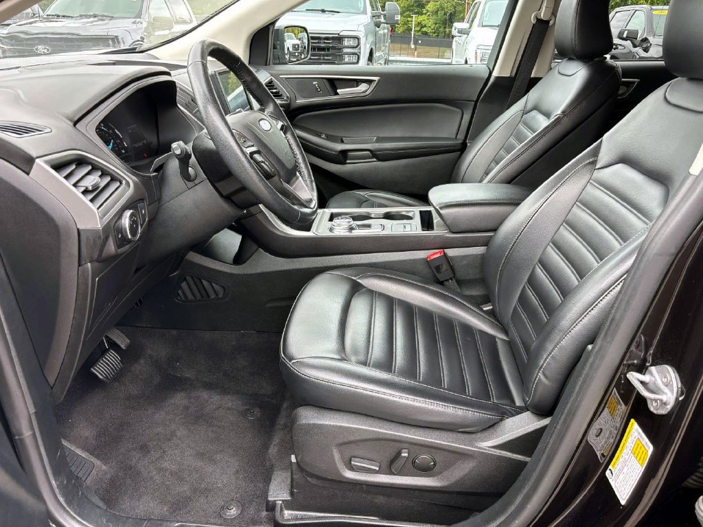 Used 2024 Ford Edge SEL AWD/4WD image 8