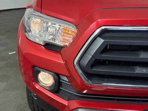 Certified 2023 Toyota Tacoma SR5 AWD/4WD image 3