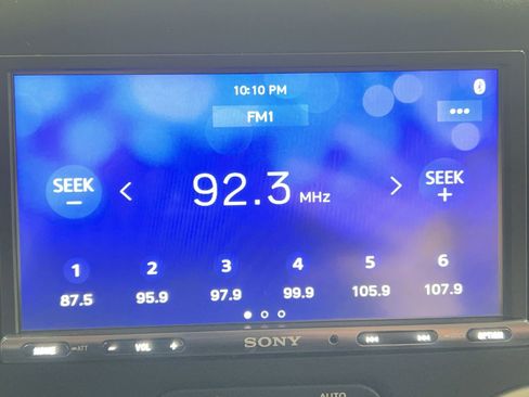 Used 2014 Jeep Wrangler Unlimited Sahara w/ Connectivity Group image 16