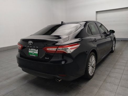 Used 2019 Toyota Camry XLE image 9