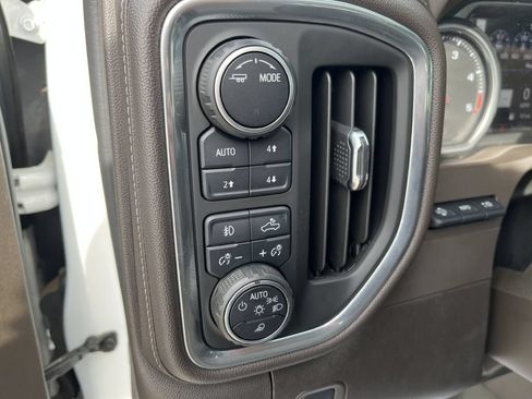 Used 2022 Chevrolet Silverado 3500 LTZ w/ LTZ Convenience Package AWD/4WD image 21