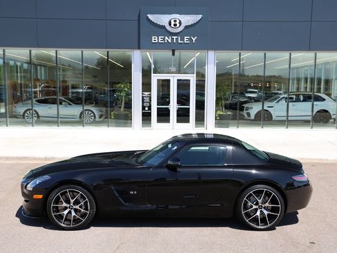 Used 2015 Mercedes-Benz SLS AMG GT Final Edition image 5