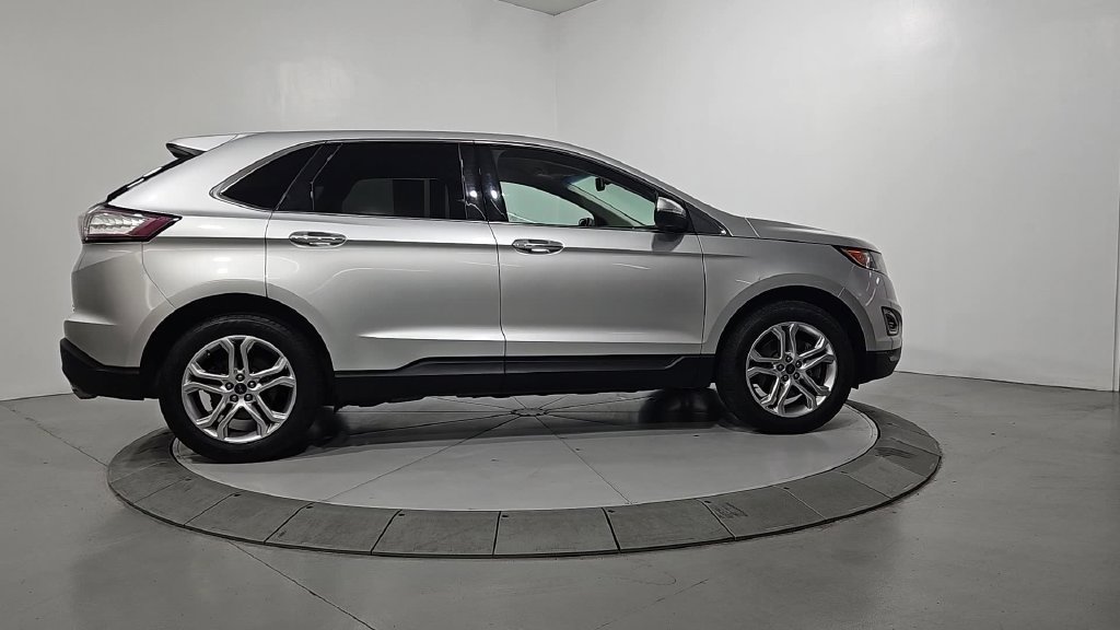 Used 2018 Ford Edge Titanium AWD/4WD image 7