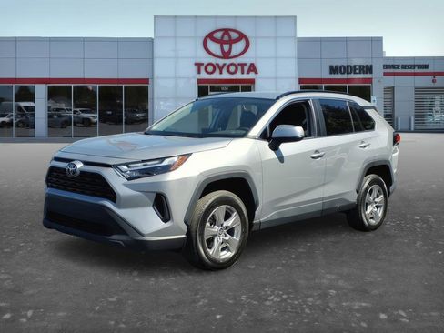 Certified 2024 Toyota RAV4 XLE FWD image 1