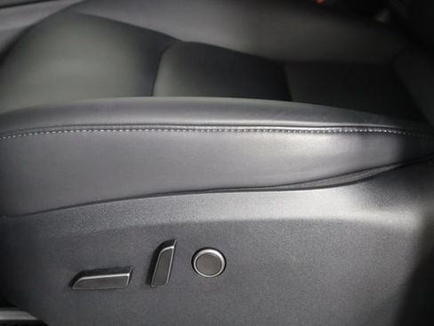 Used 2023 Tesla Model Y AWD image 21