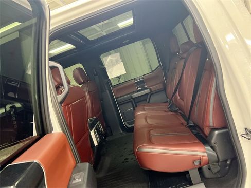 Used 2020 Ford F250 Platinum w/ FX4 Off-Road Package image 24