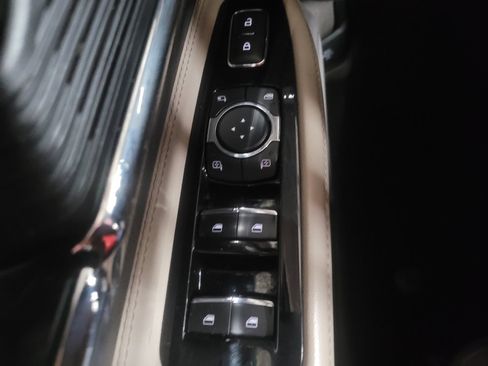 Used 2022 Lincoln Corsair FWD w/ Equipment Group 101A image 27