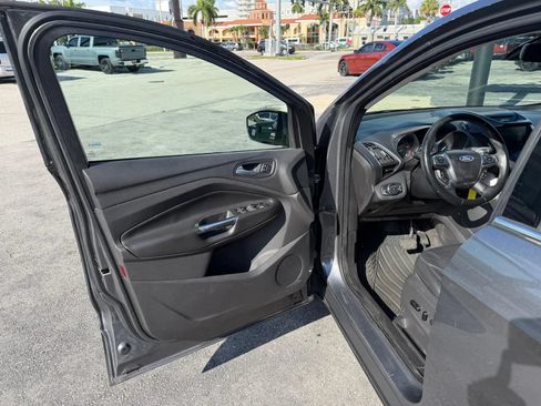Used 2013 Ford Escape SEL FWD image 10