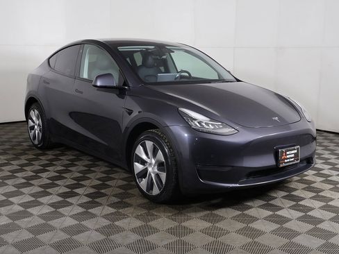 Used 2021 Tesla Model Y Long Range image 52