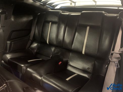 Used 2010 Ford Mustang GT image 18