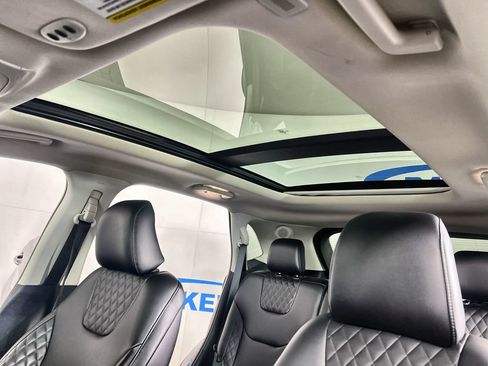Used 2024 Ford Edge Titanium AWD/4WD image 19