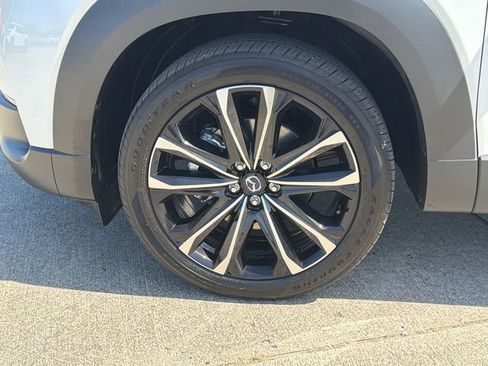 Used 2025 MAZDA CX-50 AWD 2.5 S w/ Premium Plus Pkg image 11