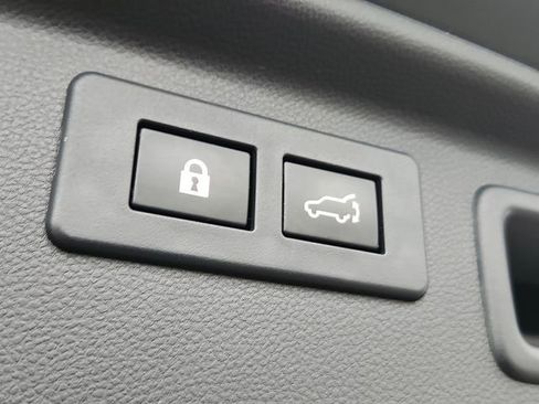 Used 2023 Subaru Forester Touring image 30