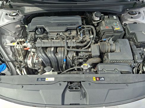 Used 2023 Hyundai Elantra Limited FWD image 28