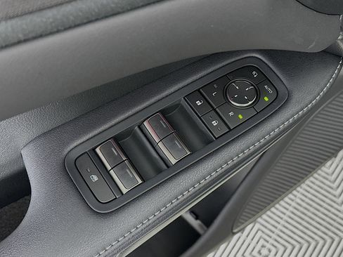 Used 2024 Lexus RX 500h F Sport w/ Convenience Package image 18